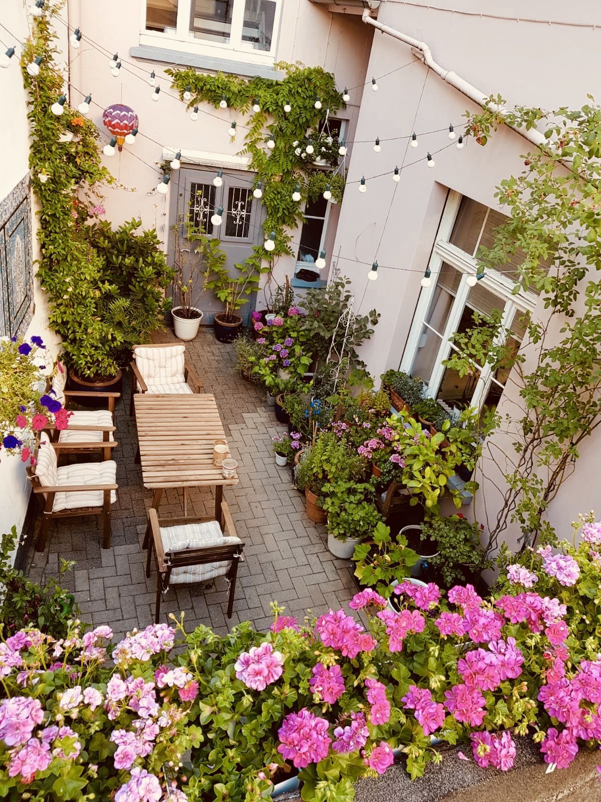 30 Serene Garden Retreats: Relaxing Ideas For Your Outdoor Oasis - Bientin throughout