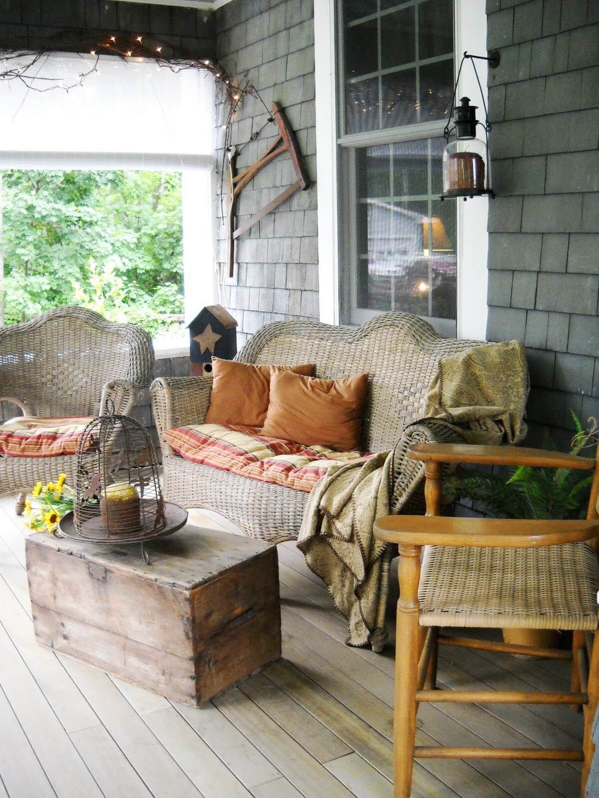 47 Best Rustic Farmhouse Porch Decor Ideas And Designs For 2017 for Styling Your Outdoor Space with a Snow-Ready Rustic End Table