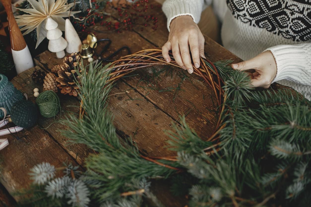 Decorated Christmas Wreaths Ideas throughout
