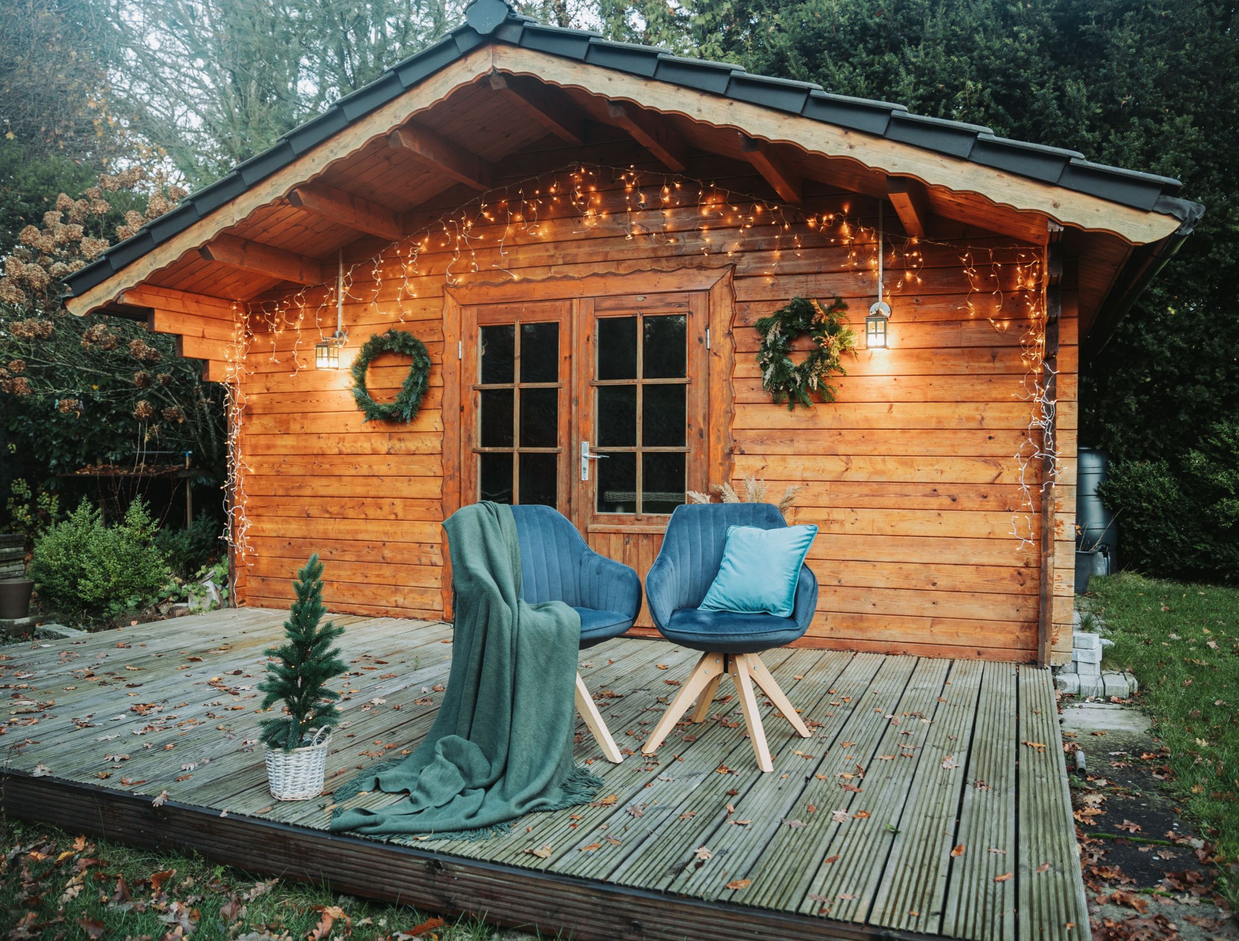 Create An Outdoor Living Space In Your Winter Garden for