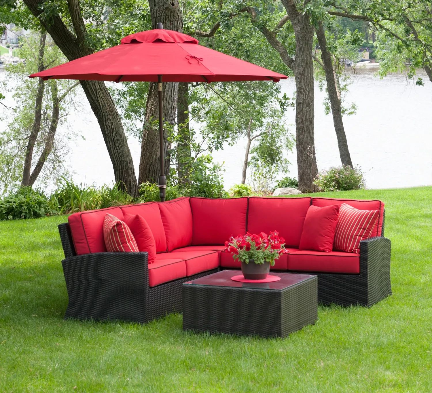 Metro 3 Piece Patio Sectional with