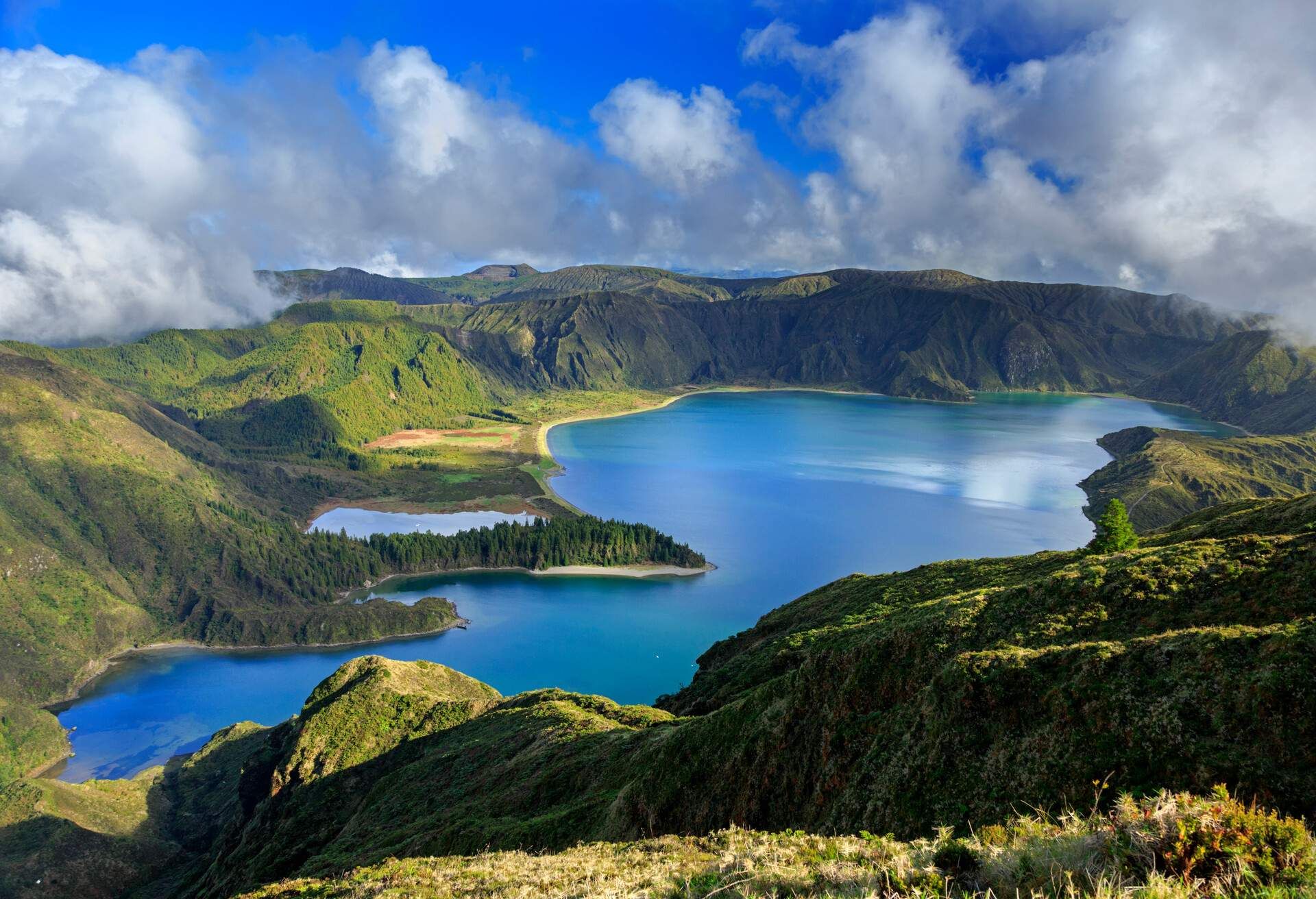 Que Ver En Las Islas Azores: Te Enseñamos La Magia | Kayak intended for