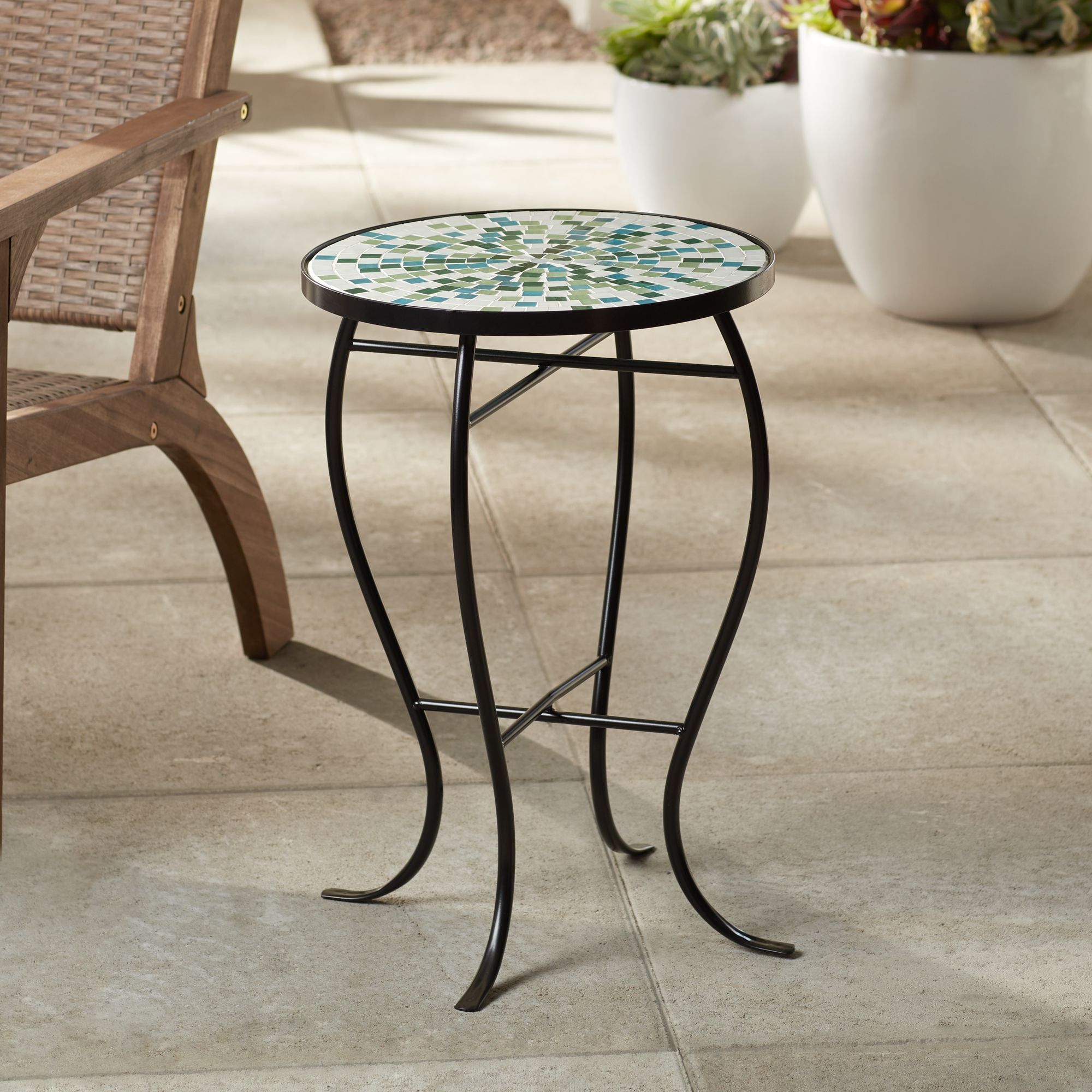 Choosing the Perfect Glazed Ceramic Patio Accent Table for Your Patio