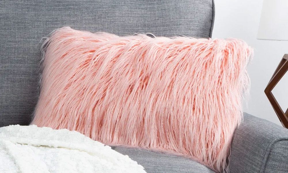 Choosing The Throw Pillow Color For Your Gray Couch? Top Expert Picks pertaining to Beachdrive 14"X20" Decorative Coastal Outdoor Pillow, Pink