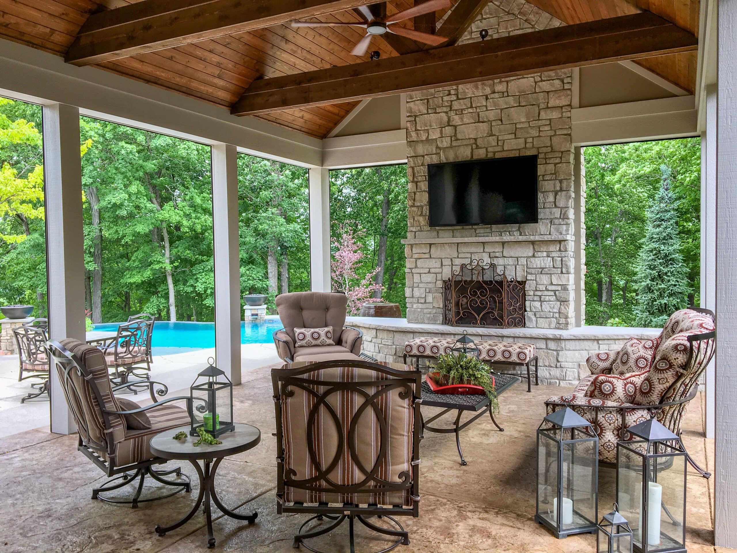 Building Lasting Memories in Your Custom Outdoor Living Room
