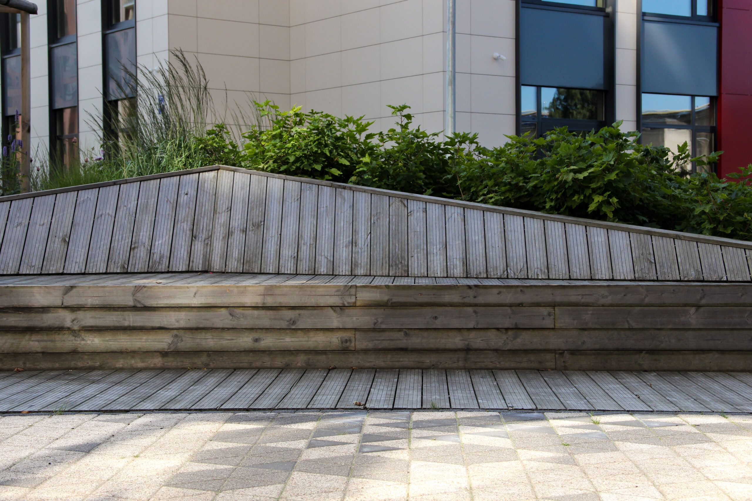 Custom Street Furniture: Balancing Functionality And Aesthetics with Balancing Aesthetics and Functionality in Patio Furniture