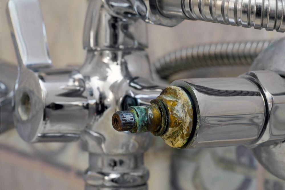 Fix A Leaking Shower Faucet: Step-By-Step Diy Guide throughout Prevent Shower Leaks From Thread Connection