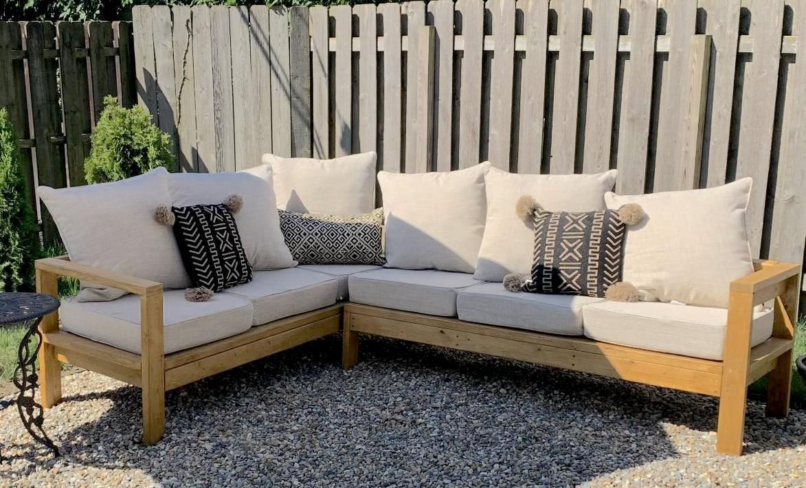 Homemade Outdoor Furniture with regard to Creating Functional Outdoor Entertainment Areas with Sectional Sofas