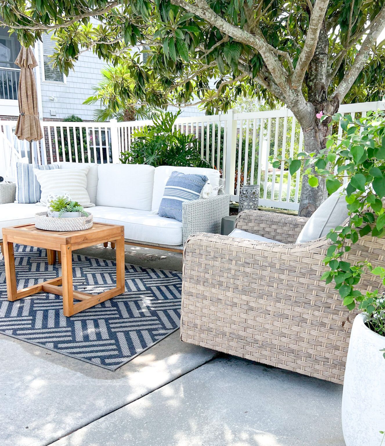 How To Mix And Match Outdoor Furniture Like A Pro - Cass Design Co. with Modway Harmony 10-Piece Fabric Patio Sectional Sofa Set In White/Navy