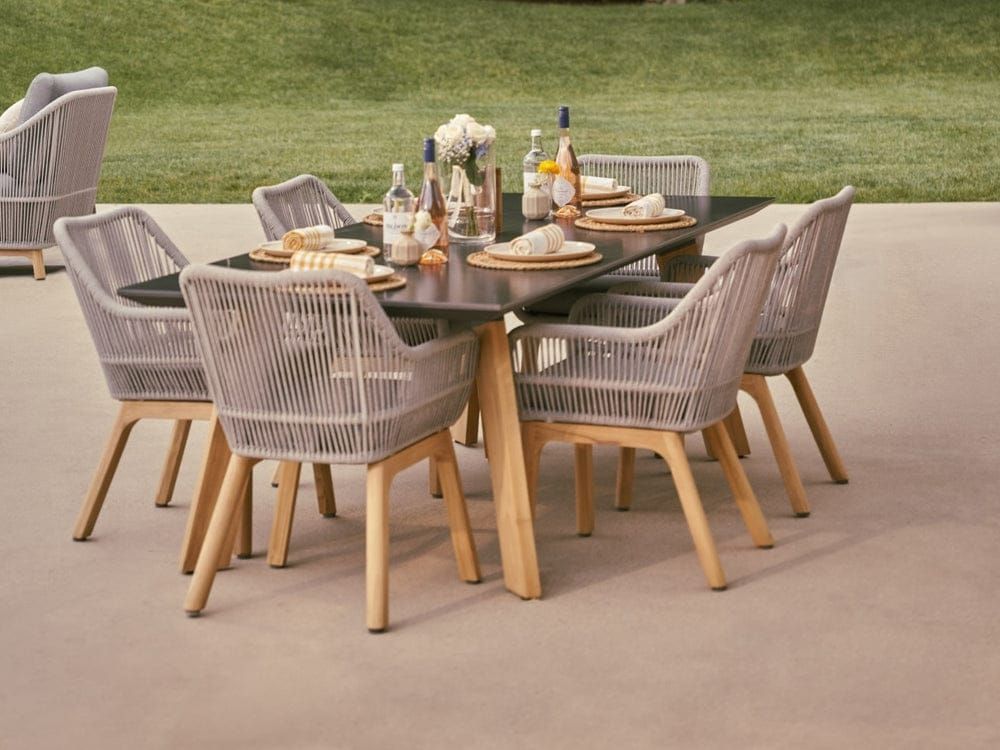 Minimalist Vs. Bold: Choosing The Right Modern Outdoor Dining Set For ... for Riverside 5 Piece Outdoor Patio Aluminum Set White Gray