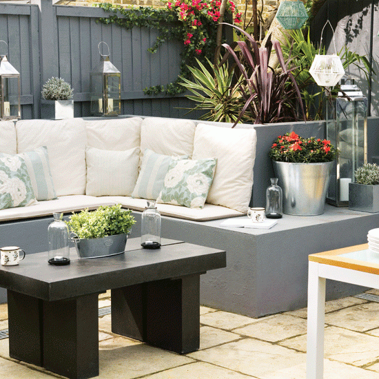 Comfort and style in garden seating solutions