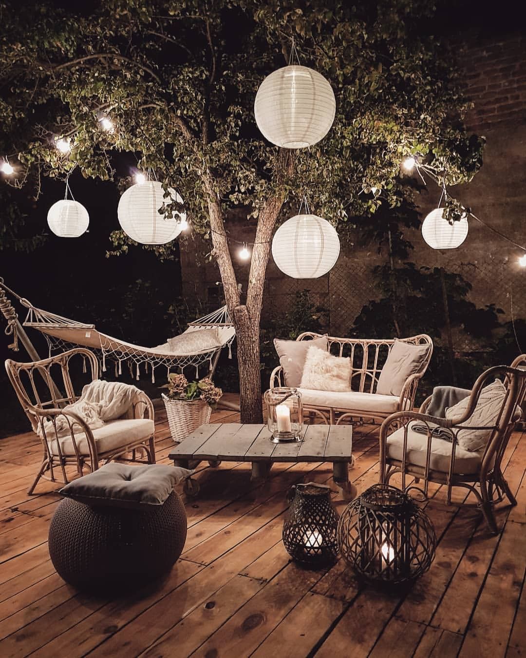 Super Cozy Outdoor Spaces You'll Love - Wonder Forest for Creating Cozy and Stylish Outdoor Spaces in Urban Environments