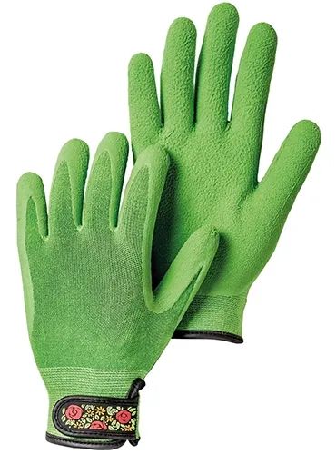 17 Of The Best Gardening Gloves In 2023 | Gardener’s Path for The Hidden Benefits of Choosing Bamboo Over Traditional Gardening Gloves