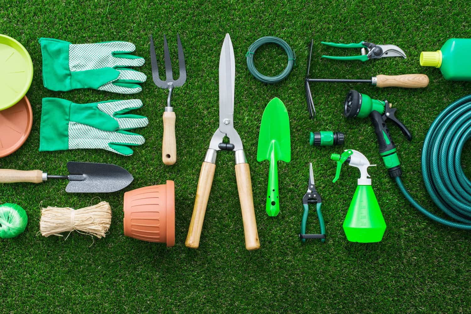 Best Gardening Tools To Start Your Backyard Garden | Simple Living ... with regard to How to Choose the Right Green Tool for Your Organic Garden Workspace