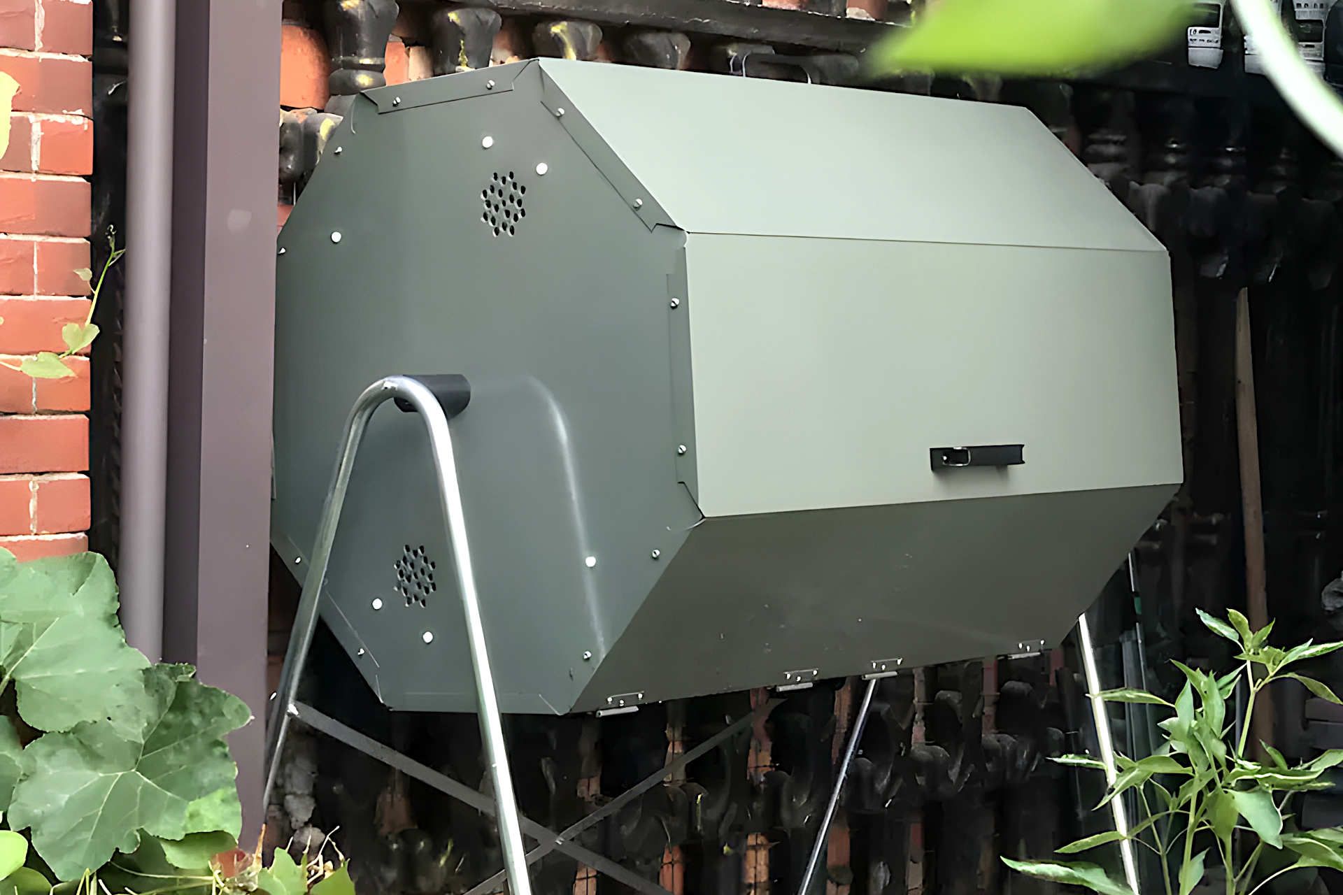 Do Compost Tumblers Work At Loren Bona Blog for Everything you need to know about using a compost tumbler effectively