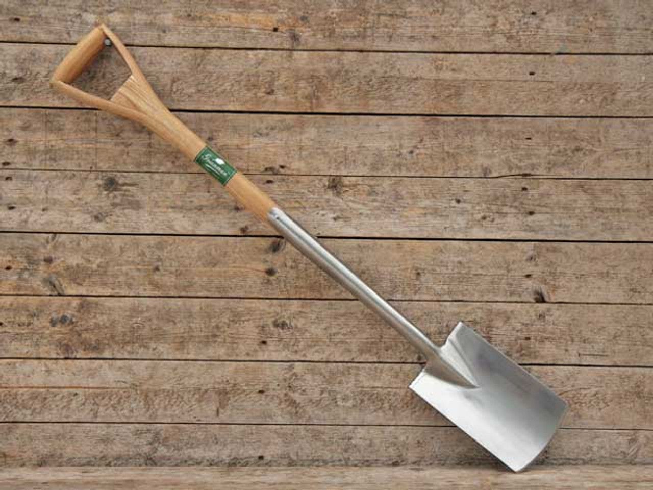 Exploring Traditional and Modern Sustainable Garden Hand Spade Designs