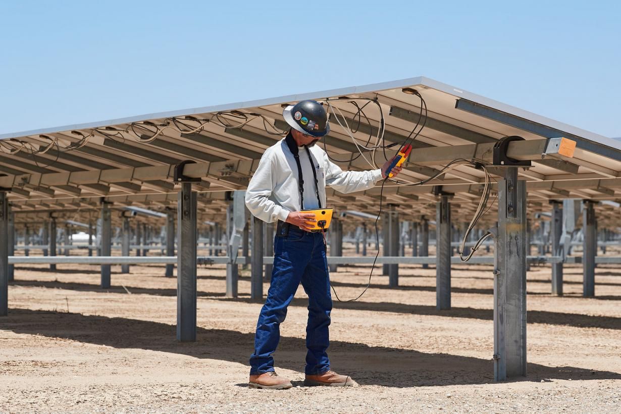 Real-world performance tests of solar garden tools