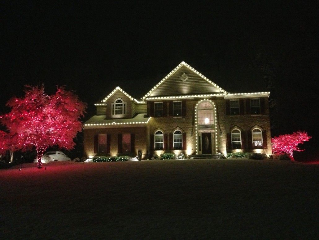 Seasonal Lighting Solutions That Enhance Annapolis Property Aesthetics