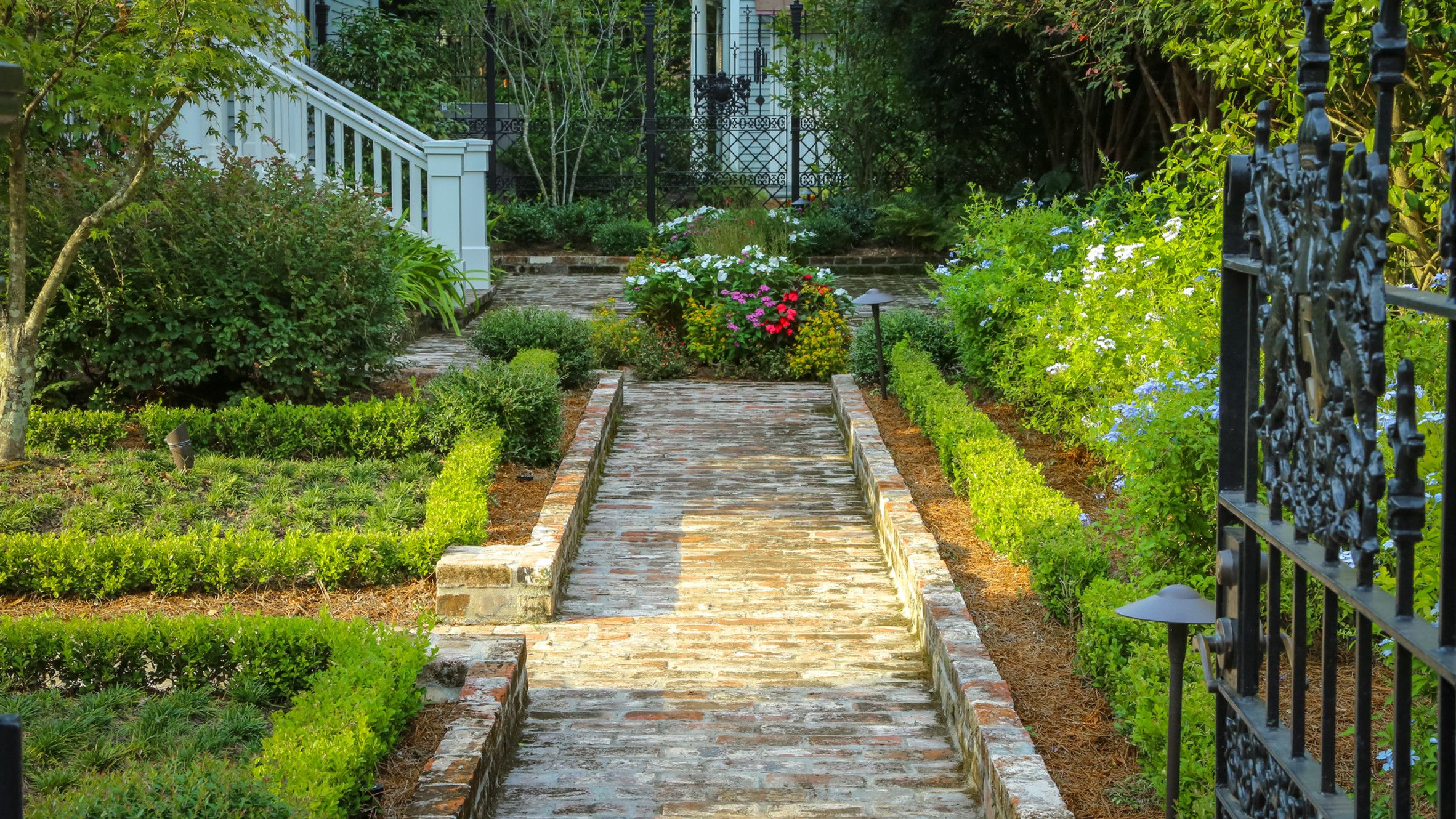 Landscape Images, Ltd. | Landscape Design | New Orleans, La, Usa for The Pros Landscape Design &amp; Build